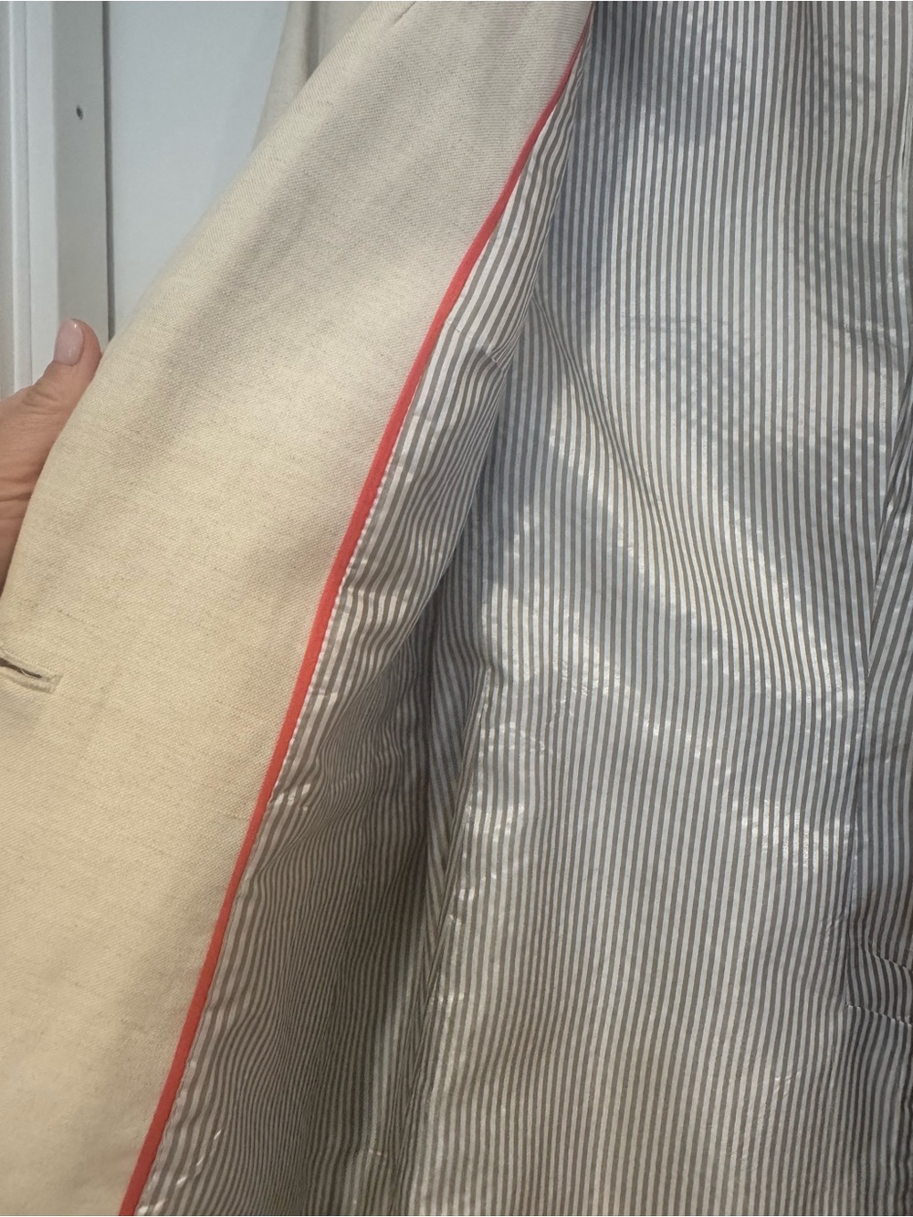 Banana Republic Cream Single-Button Tailored Blazer - Picture 9 of 11